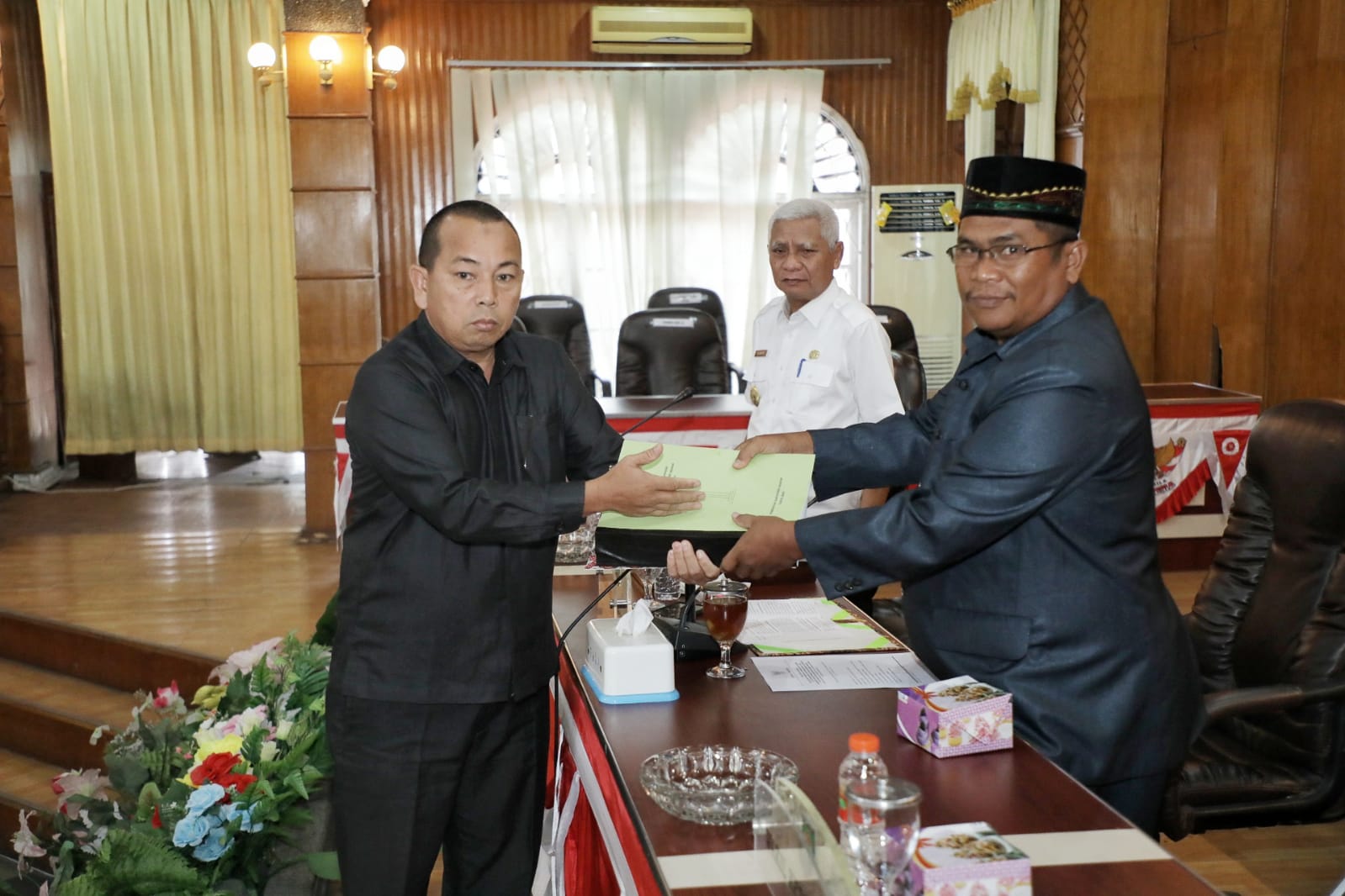 Bupati Asahan Sampaikan Jawaban atas Pandangan Umum Fraksi Fraksi DPRD Asahan