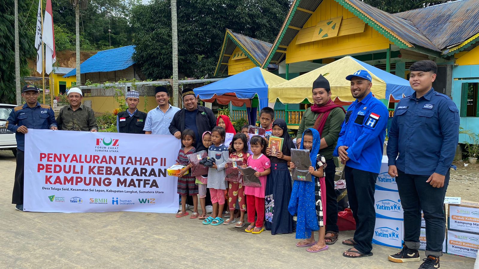 FOZ Sumut Salurkan Bantuan Perlengkapan Sekolah Untuk Korban Kebakaran di Sei Lepan Langkat