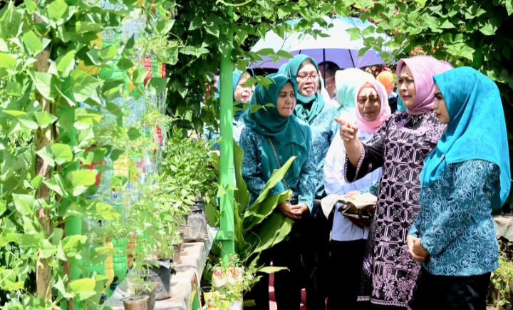 Kunjungan Kerja ke Labuhanbatu, Nawal Lubis Dorong Peran PKK Jauhkan  Lingkungan dari Narkoba dan Kekerasan Rumah Tangga