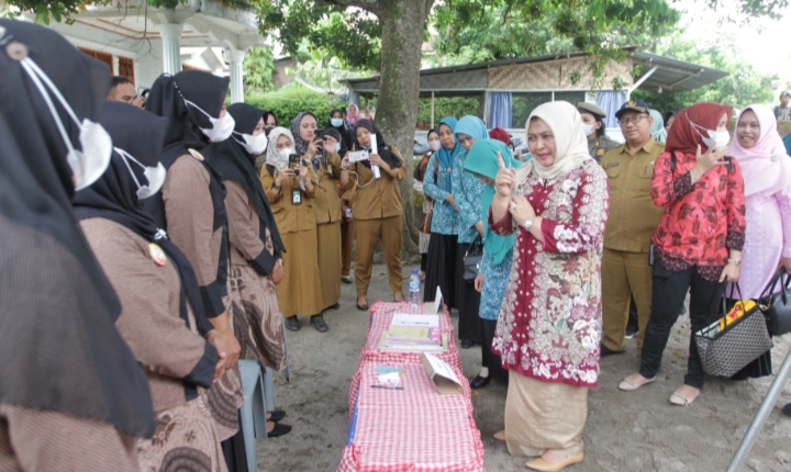 Monitoring Hari Kesatuan Gerak PKK di Asahan, Nawal Lubis Apresiasi Langkah Pemkab  Alokasikan Anggaran Kemitraan
