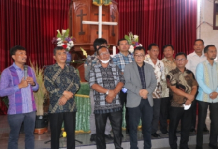Wabup Toba Hadiri Tahun Kesehatian, Pesta Panen dan HUT ke -59 Gereja HKBP Resor Silaen.