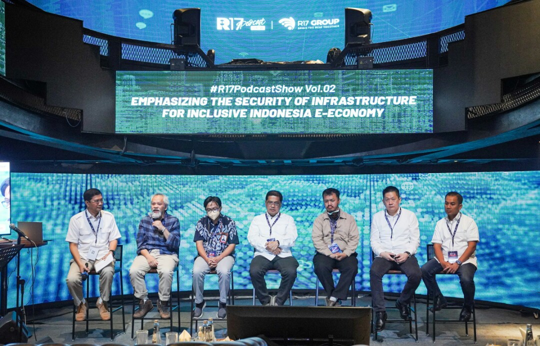 R17 Podcast Show Vol.02, PerkuatÂ Keamanan Infrastruktur Data Center Perkuat Ekosistem Digital