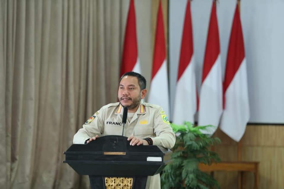 Bupati Pakpak Bharat, Franc Bernhard Tumanggor Pimpin Rapat KUR