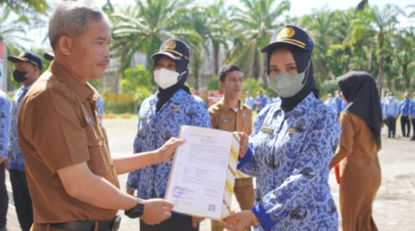 Sekda Pimpin Pengambilan Sumpah 126 CPNS Formasi Tahun 2019 Terima SK PNS di Lingkungan Pemkab Palas