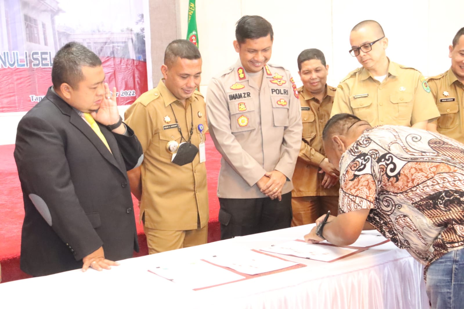 Kapolres Saksikan Penekenan Nota Kesepahaman Pembangunan Lanjutan Mako Polres Tapsel