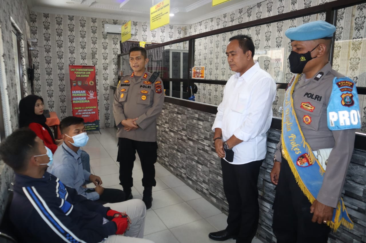 Kapolres sidak pelayanan SKCK di Mapolres Asahan