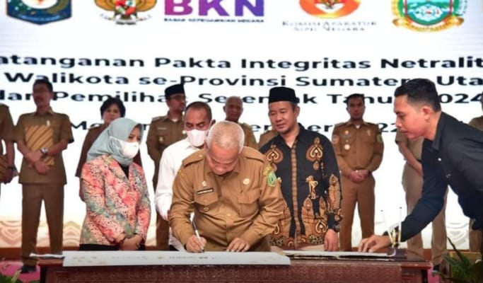 Plt Bupati Palas Tandatangani Fakta Integritas Netralitas ASN di Pemilu Serentak 2024