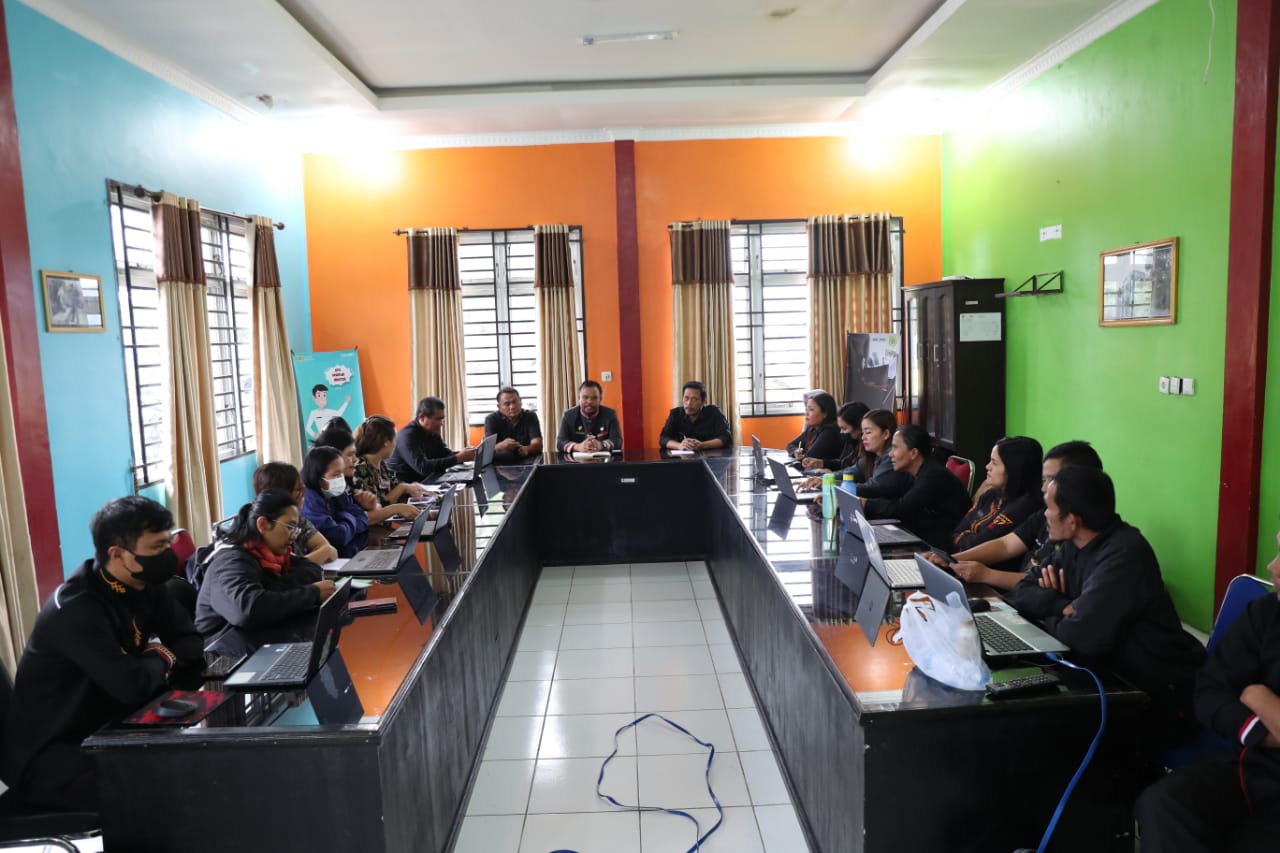 Sahat BoangManalu Sosialisasi Dan Pelatihan Implementasi Aplikasi E-SADA