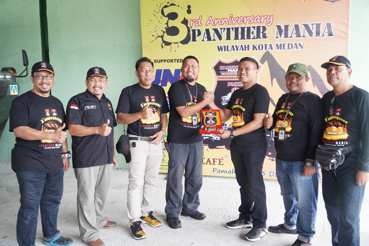 Anniversary ke 3, Panther Mania Kota Medan bersama Yonkav 6/NK adakan Santunan dan MOU Forum Zakat