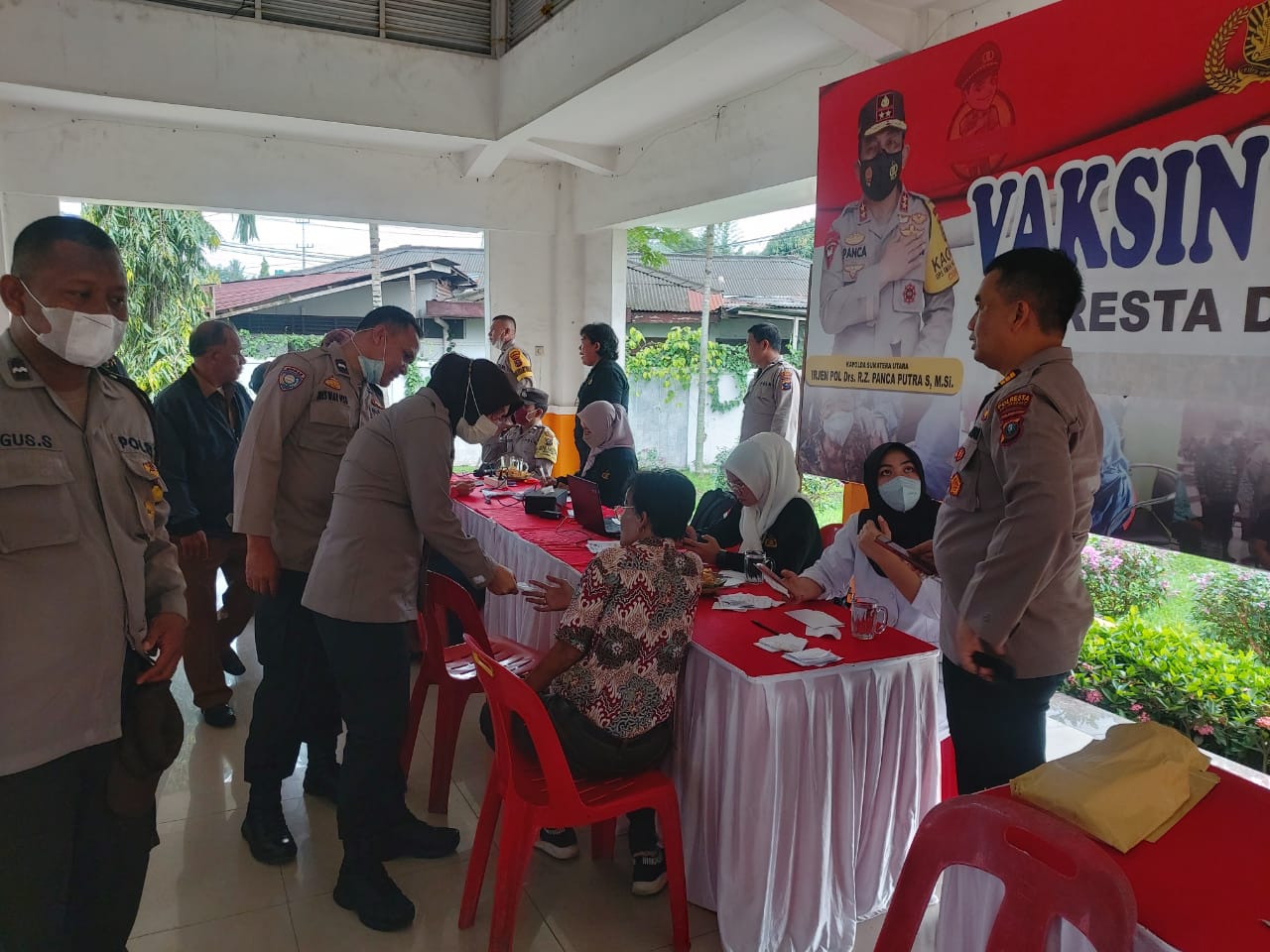 Polresta Deli Serdang Kembali Menggelar Vaksinasi Booster Untuk Masyarakat Umum