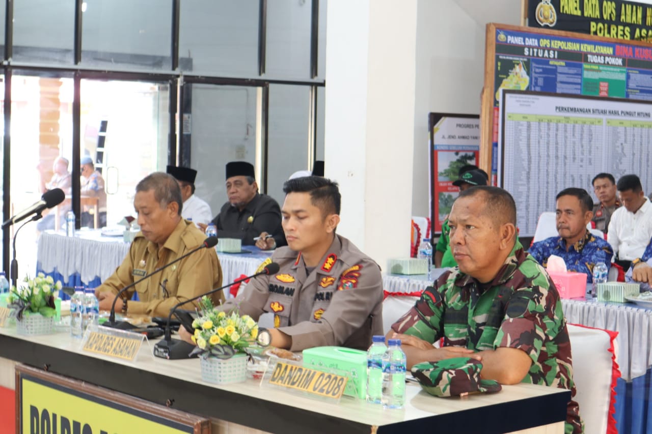 KAPOLRES ASAHAN IKUTI ZOOM MEETING LAT PRA OPS LILIN TOBA 2022