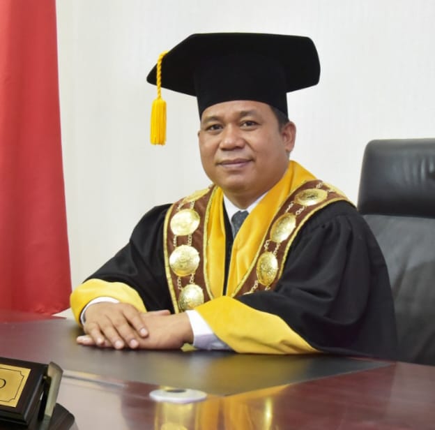 Rektor Unimed Dr Syamsul Gultom Raih Jabatan Guru Besar Profesor