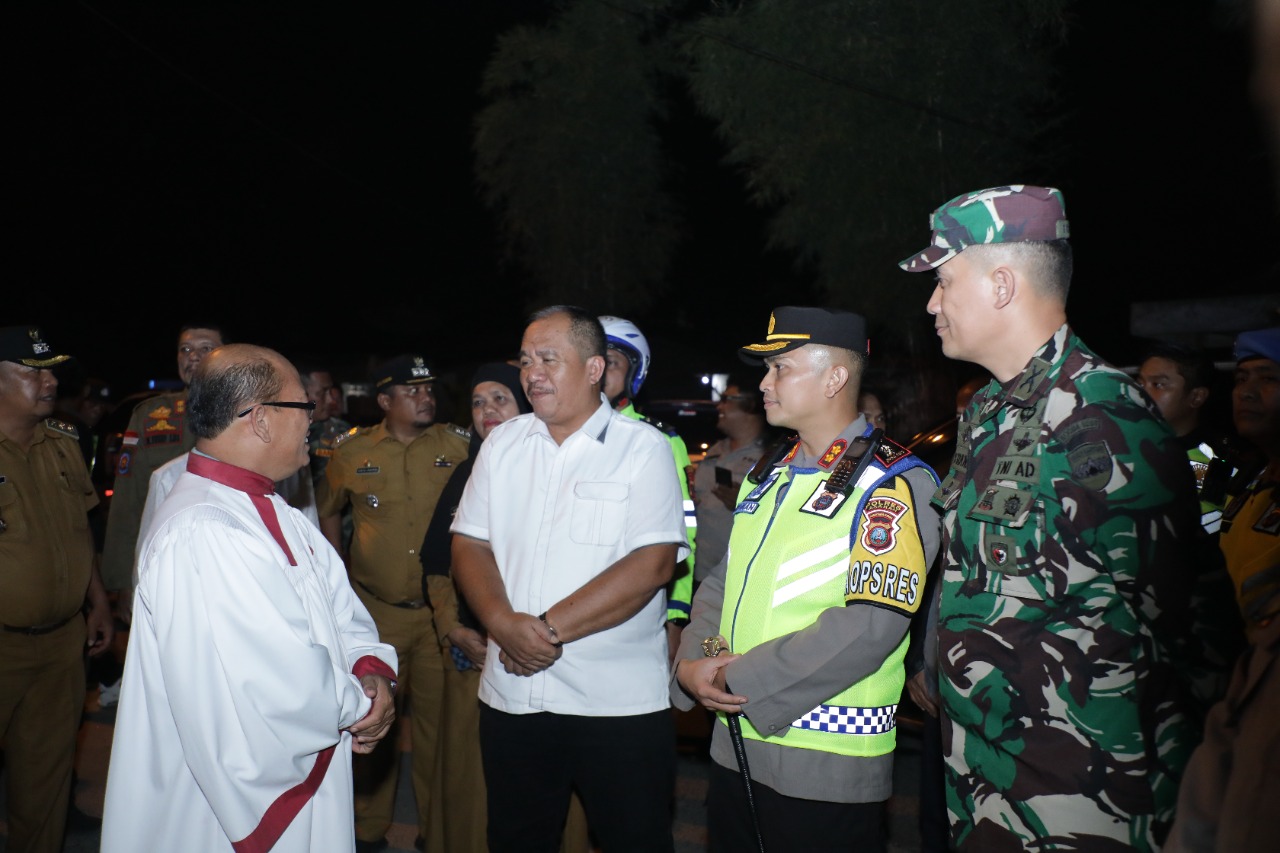 Wabup Asahan Bersama Forkopimda Pantau Pengamanan Gereja Jelang Natal