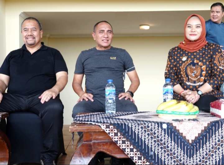 Saksikan Kejurnas Drumband di Madiun, Edy Rahmayadi : Berikan yang Terbaik untuk Sumut
