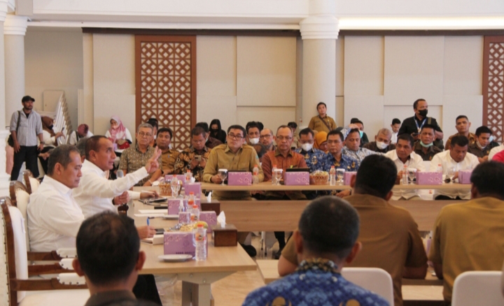 Jelang Natal dan Tahun Baru, Edy Rahmayadi Minta Komoditas dari Sumut Dikontrol Ketat