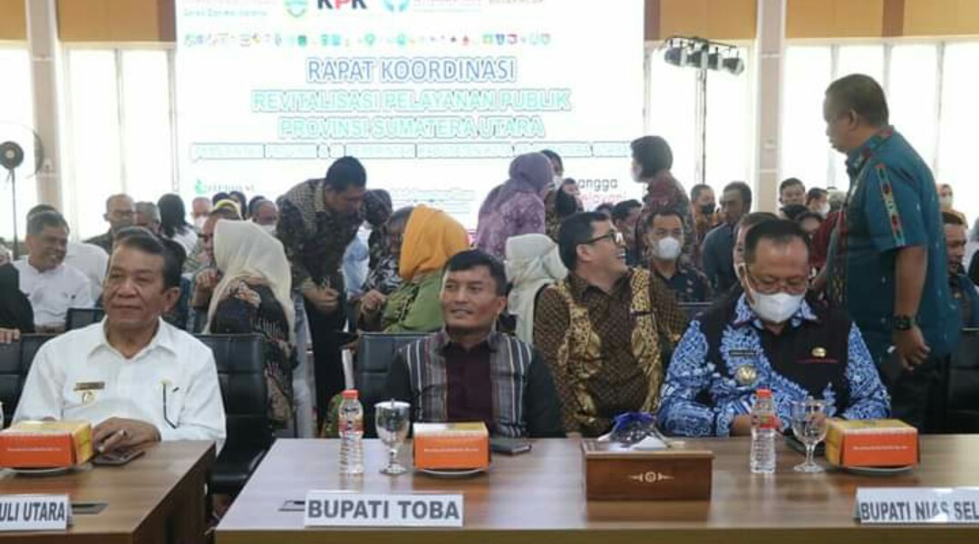 Pemkab Toba Tandatangani Komitmen Revitalisasi Pelayanan Publik