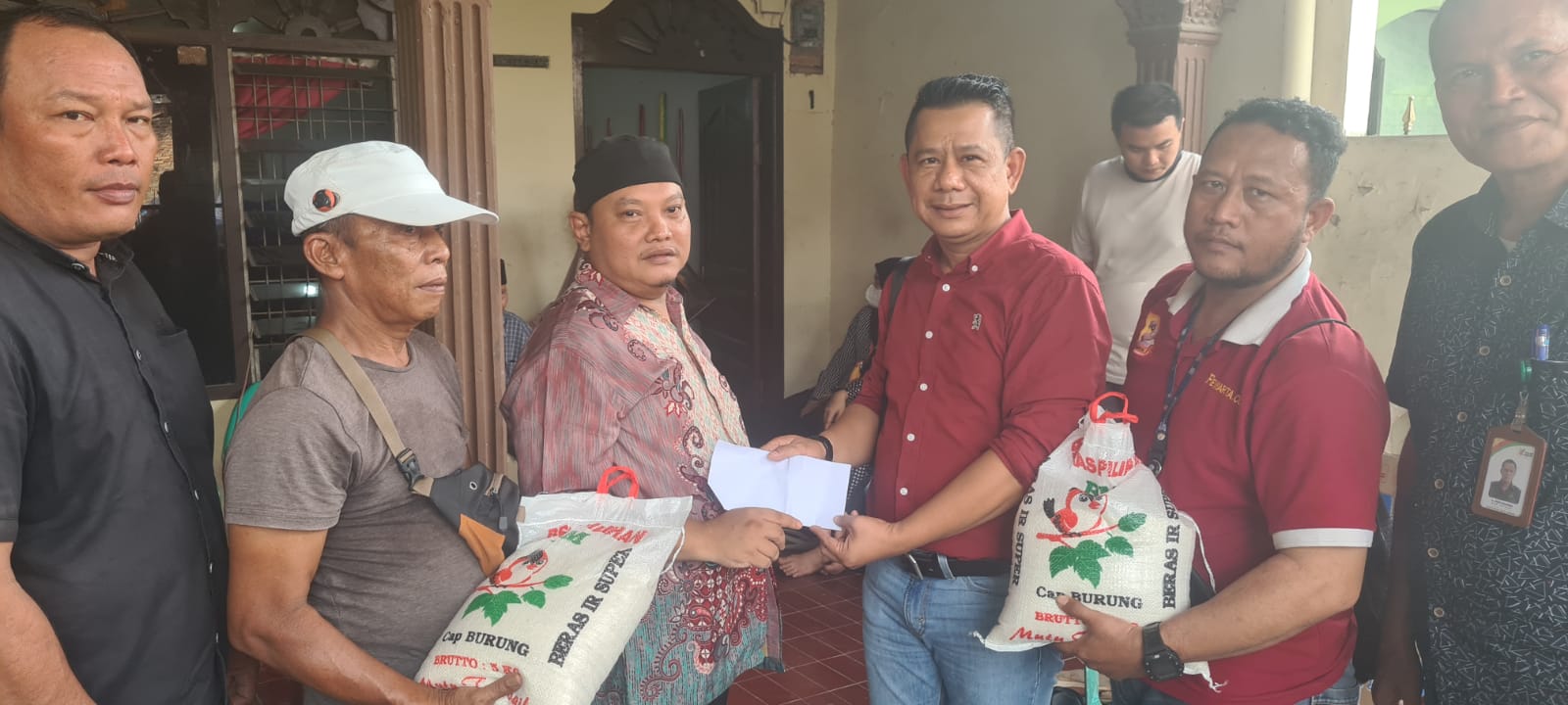 Ibunda Pengacara Riki Irawan Meninggal, Ketua Pewarta Sampaikan Duka Cita dan Kasih Santunan