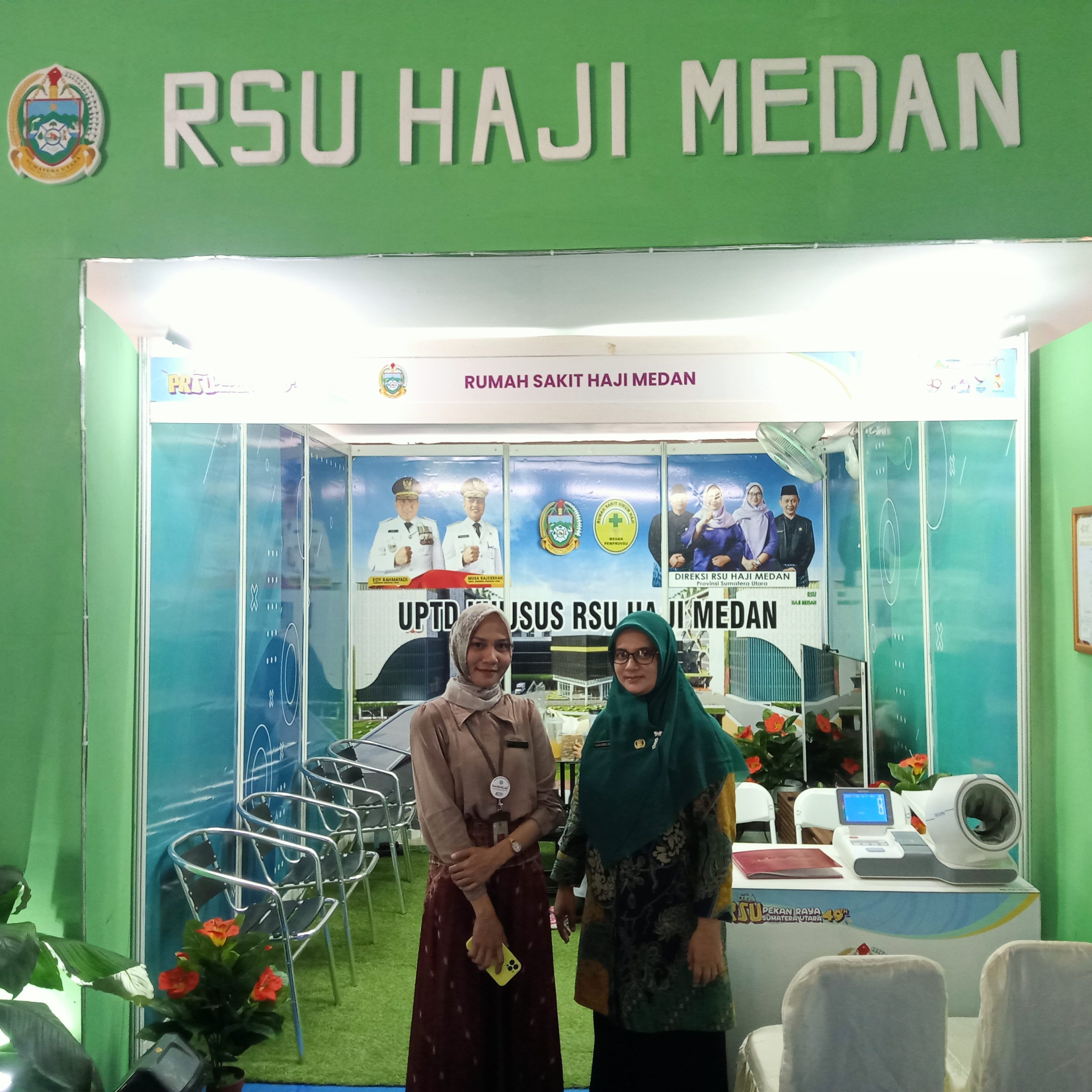 Di Stand RS Haji Medan, Cek Gula Darah dan Konsultasi Kesehatan Gratis