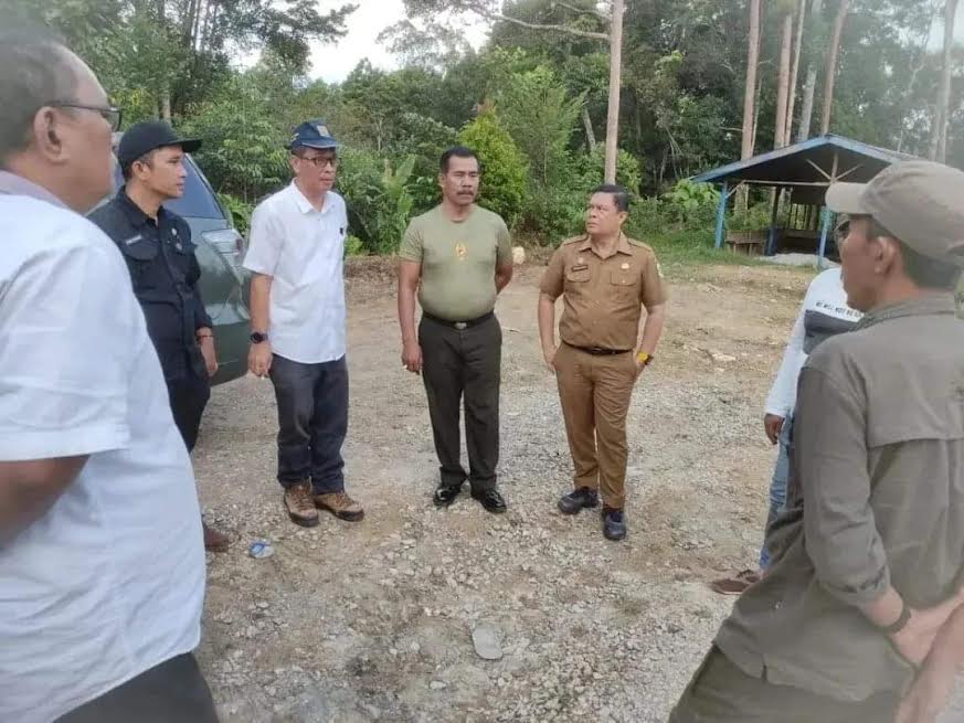 Kepala Dinas PUTR Pakpak Bharat Tinjau Proyek Lagan - Pagindar