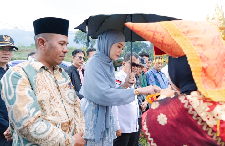 Hadiri Kontes AKB Sungai Rotan, Athari : Potensi Wisata Daerah Harus Didukung dengan Infrastruktur yang Baik