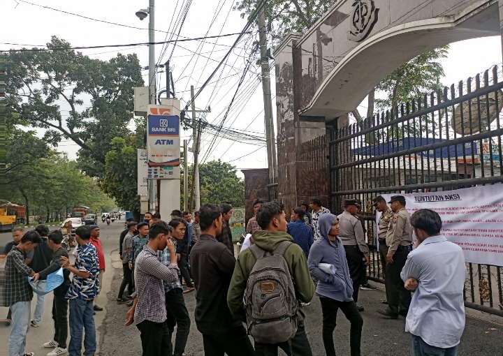 Aksi Ke-III KALAMSU di Kejatisu, Proses Pemanggilan Saksi Pembangunan Kantor Bupati Batu Bara Untuk Diperiksa