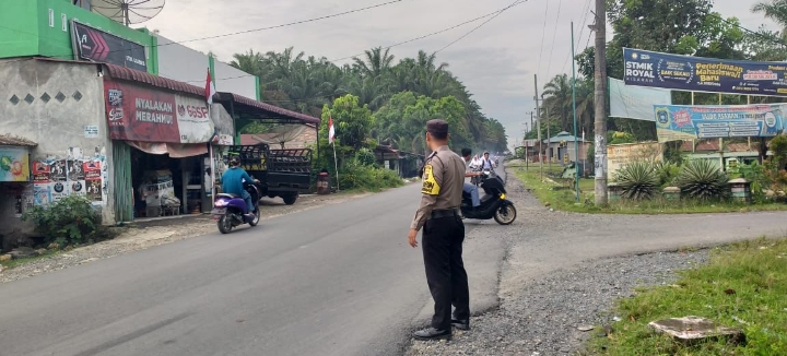 Ciptakan Situasi Kamsertibcarlantas, Polsek Bandar Pulau Patroli Pagi