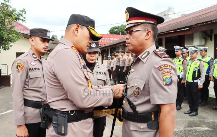 Kapolres Padangsidimpuan Pimpin Sertijab 2 Personil dan 3 Purna Bakti, AKBP Dudung Setyawan : Terimakasih Loyalitas Selama Bertugas