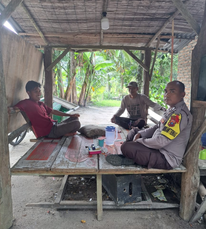 Bhabinkamtibmas Polsek Bandar Pulau Kunjungi Desa Gajah Sakti, Ini Tujuanya