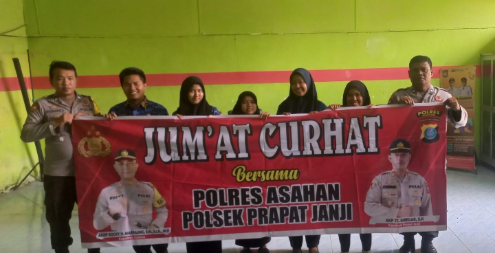 Personil Polsek Prapat janji Berikan Pesan Kamtibmas di Dusun II Desa Prapat Janji