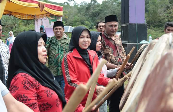 Di Momen Bulan Bhakti Gotong Royong, Eli Ingatkan Pentingnya Kerjasama