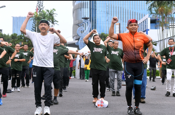 Sukseskan Pemilu dan Pilkada Serentak,   Penjabat Gubernur Sumut Minta KPU Tetap Jaga Kebugaran Tubuh