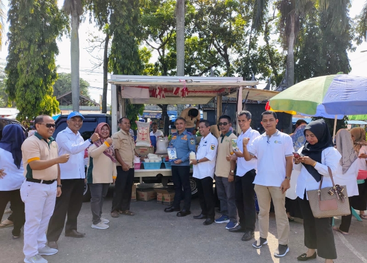 Dalam Rangka Pengendalian Inflasi Pemerintah Kabupaten Solok Gelar Operasi Pasar