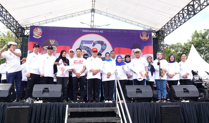 Ribuan Peserta Antusias Ikuti Jalan Santai & Senam Sehat HUT ke-52 Korpri