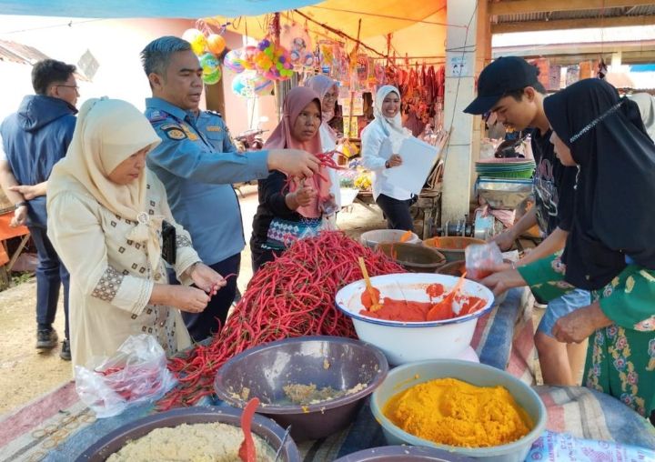 Pemda Kabupaten Solok Lakukan Monitoring dan Pemantauan Harga Pasar