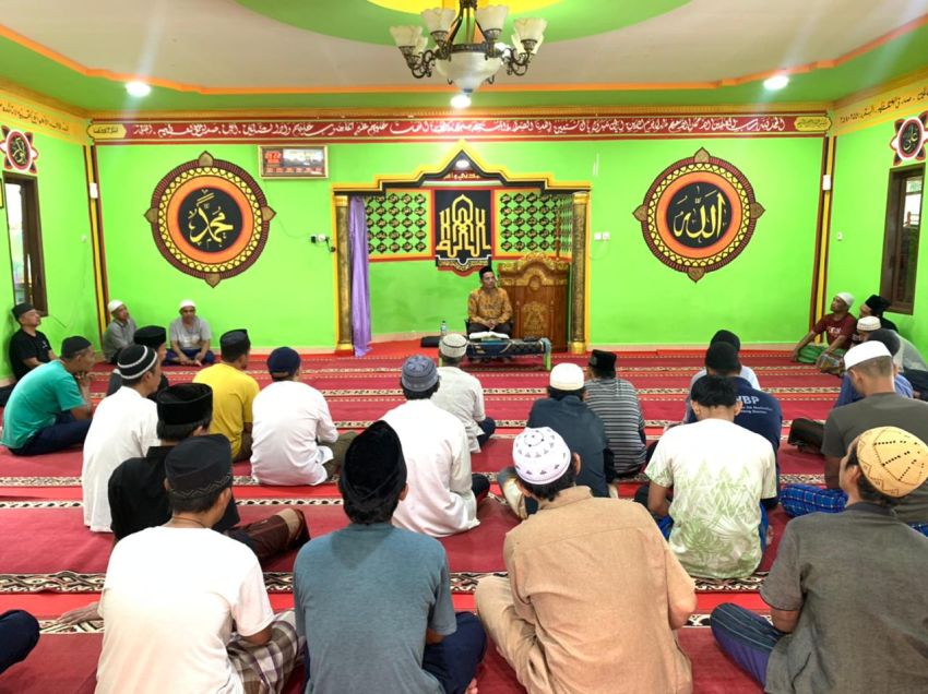 Narapidana Ikuti Tausiyah Dengan Khidmad Di Lapas Narkotika Kelas IIA Pematang Siantar