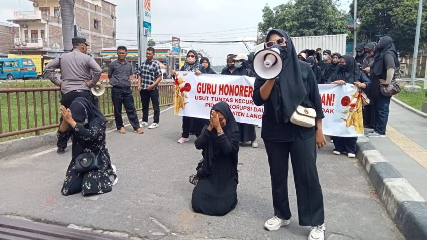 Ratusan Guru Honor di Langkat Minta Polda Sumut Usut Panitia PPPK