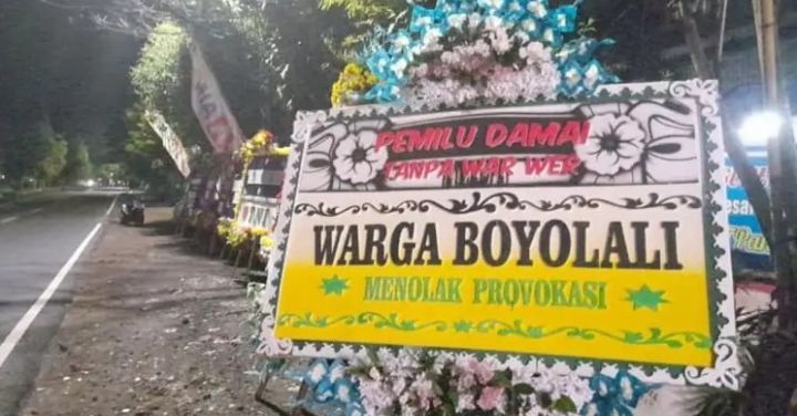 Bukti Kecintaan dan Dukungan Masyarakat Terhadap TNI AD