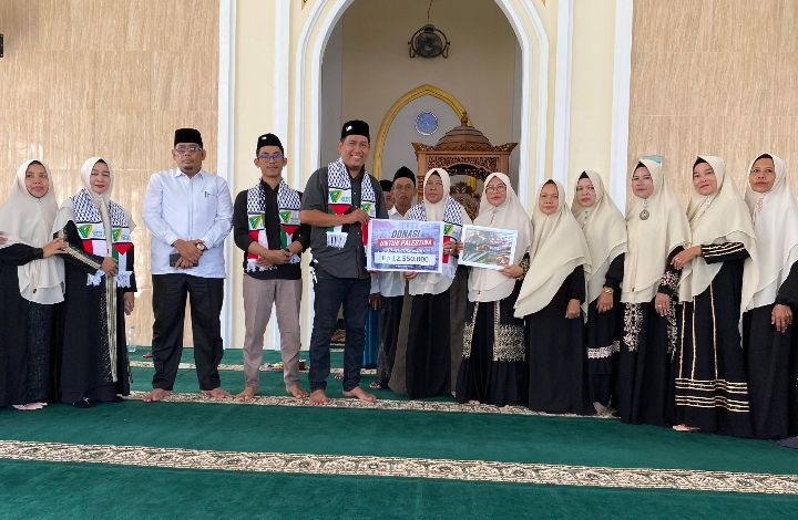 Perwiridan Akbar Al Hidayah Sei Mencirim Sunggal Kutalimbaru Salurkan Donasi Palestina Rp12 Juta ke DD Waspada