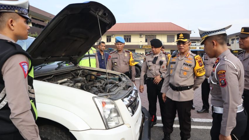 Maksimalkan Kinerja, Kapolrestabes Medan Cek Kendaraan Patroli Presisi