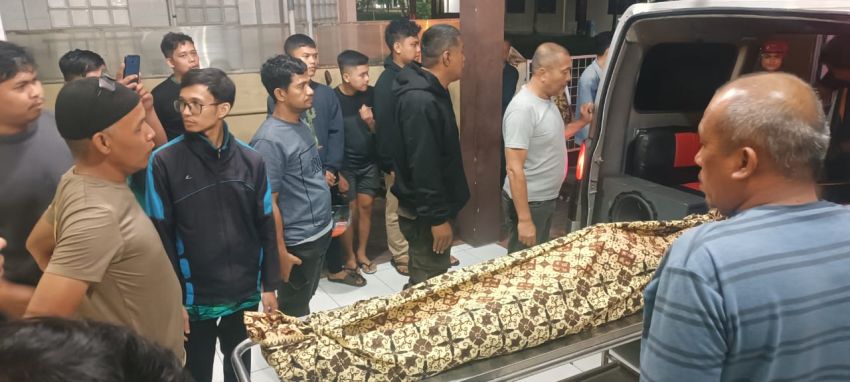 Warga Jalan Kali Serayu Temukan Mayat Tergantung di Pohon