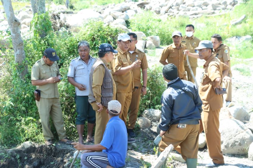 Pemkab Samosir Kebut Penataan Lahan Pertanian Warga Pasca Banjir Bandang di Kenegerian Sihotang.