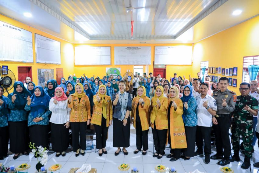 Dikunjungi Kahiyang Ayu, Kelurahan Belawan Sicanang Kenalkan Produk Unggulan Mangrove untuk Lomba UP2K Tingkat Provinsi Sumut