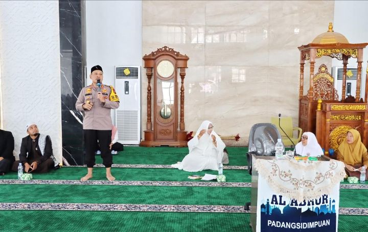 AKBP Dudung Setyawan Hadiri Peringatan di Masjid Agung Al Abror Padangsidimpuan