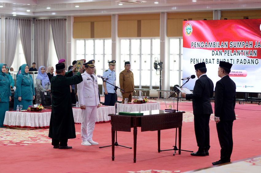 Lantik Pj Bupati Padanglawas Edy Junaedi, Ini Pesan Pj Gubernur Sumut