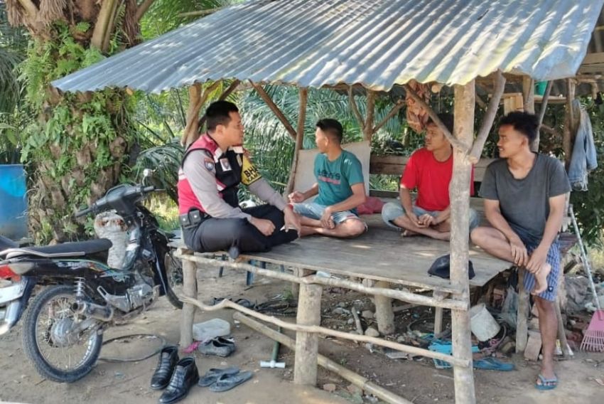 Polres Labusel Edukasi Masyarakat Tentang Keselamatan Berkendara