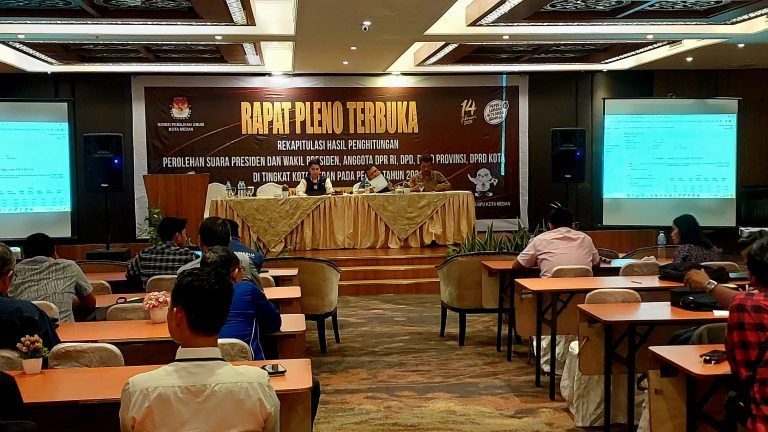 KPU Medan Tetapkan Perolehan Suara Caleg Tertinggi Bakal Duduk di DPRD Medan