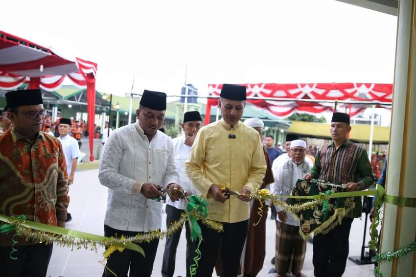 Gunting Pita Peresmian Masjid Al-Musannif ke 45, Ijeck : Semoga Menjadi Amal Jariyah Untuk Kita Semua