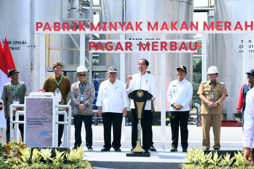 Dampingi Presiden Joko Widodo Resmikan Pabrik Minyak Makan Merah, Pj Gubernur Hassanudin Sambut Baik Hilirisasi Berbasis Rakyat di Sumut