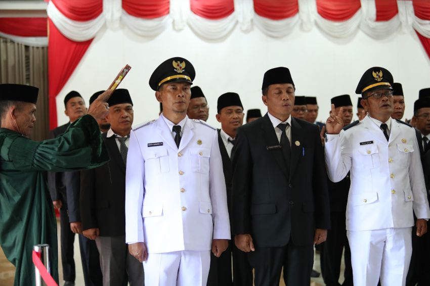 Bupati Pakpak Bharat Melantik Wenta Banurea ST, Jadi Camat Kerajaan Dan Agus Solin ST,MM Camat Tinada