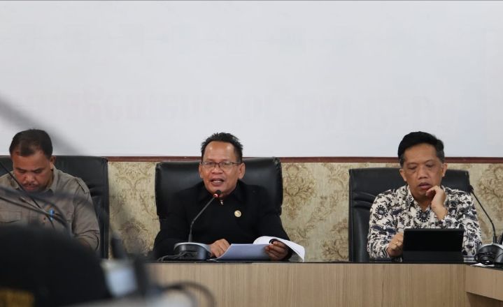 Sekda Pakpak Bharat Pimpin Rapat Evaluasi Data LKPJ Tahun 2023
